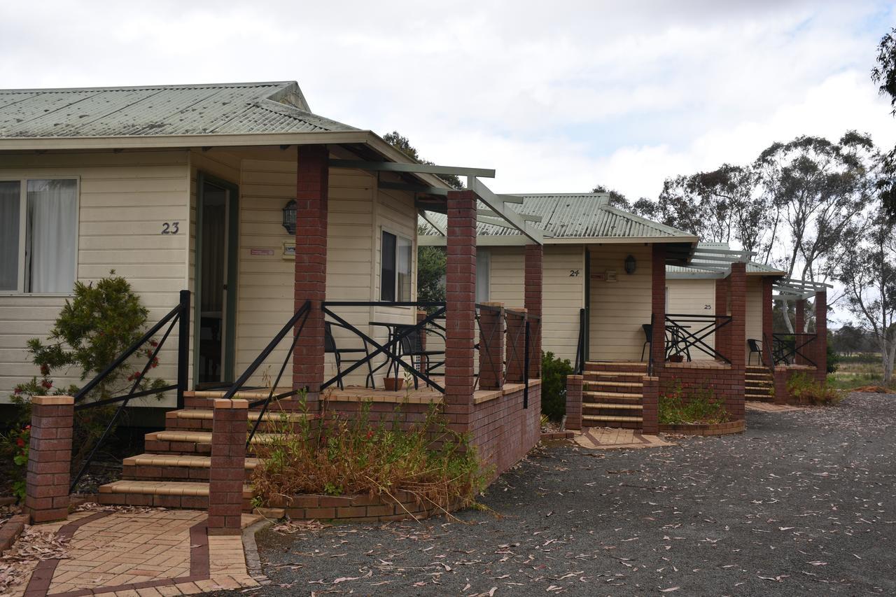 Mount Barker Valley Views Motel & Chalets, Western Australia Exteriör bild