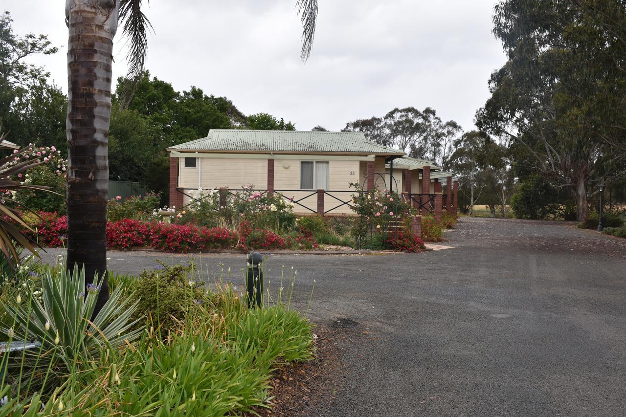 Mount Barker Valley Views Motel & Chalets, Western Australia Exteriör bild