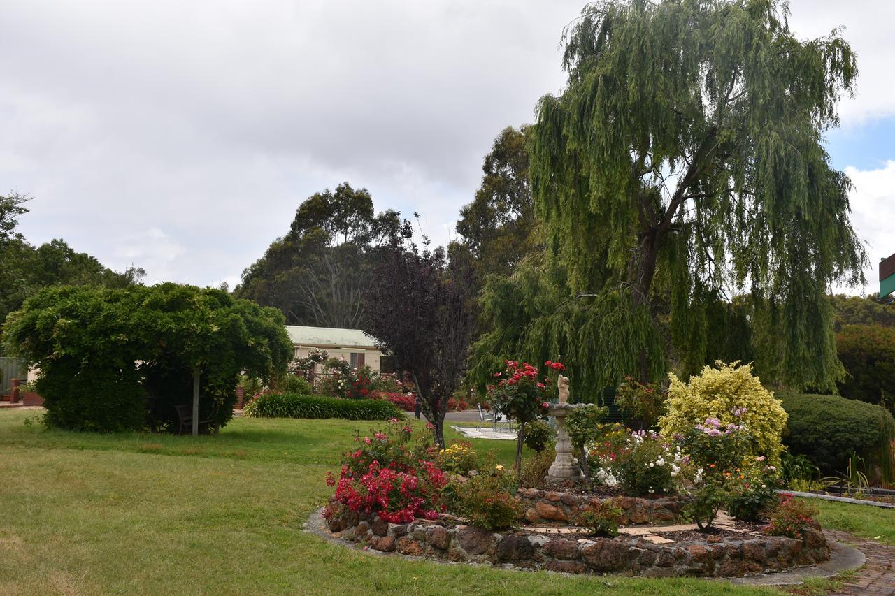 Mount Barker Valley Views Motel & Chalets, Western Australia Exteriör bild