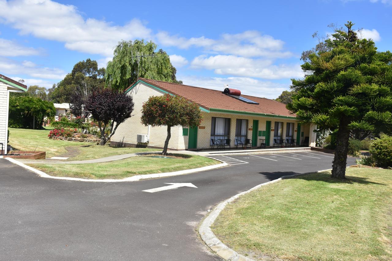 Mount Barker Valley Views Motel & Chalets, Western Australia Exteriör bild