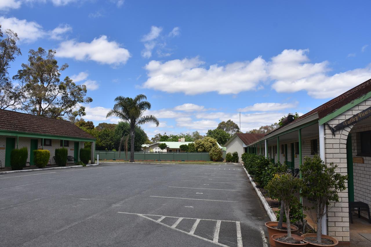 Mount Barker Valley Views Motel & Chalets, Western Australia Exteriör bild